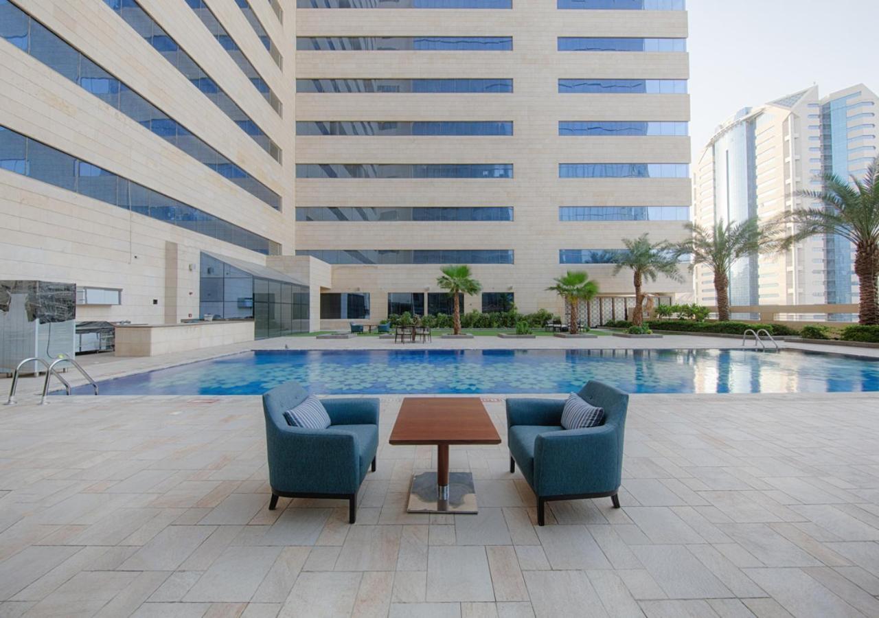 Holiday Suites Al Azizia Μέκκα Εξωτερικό φωτογραφία Pool area
