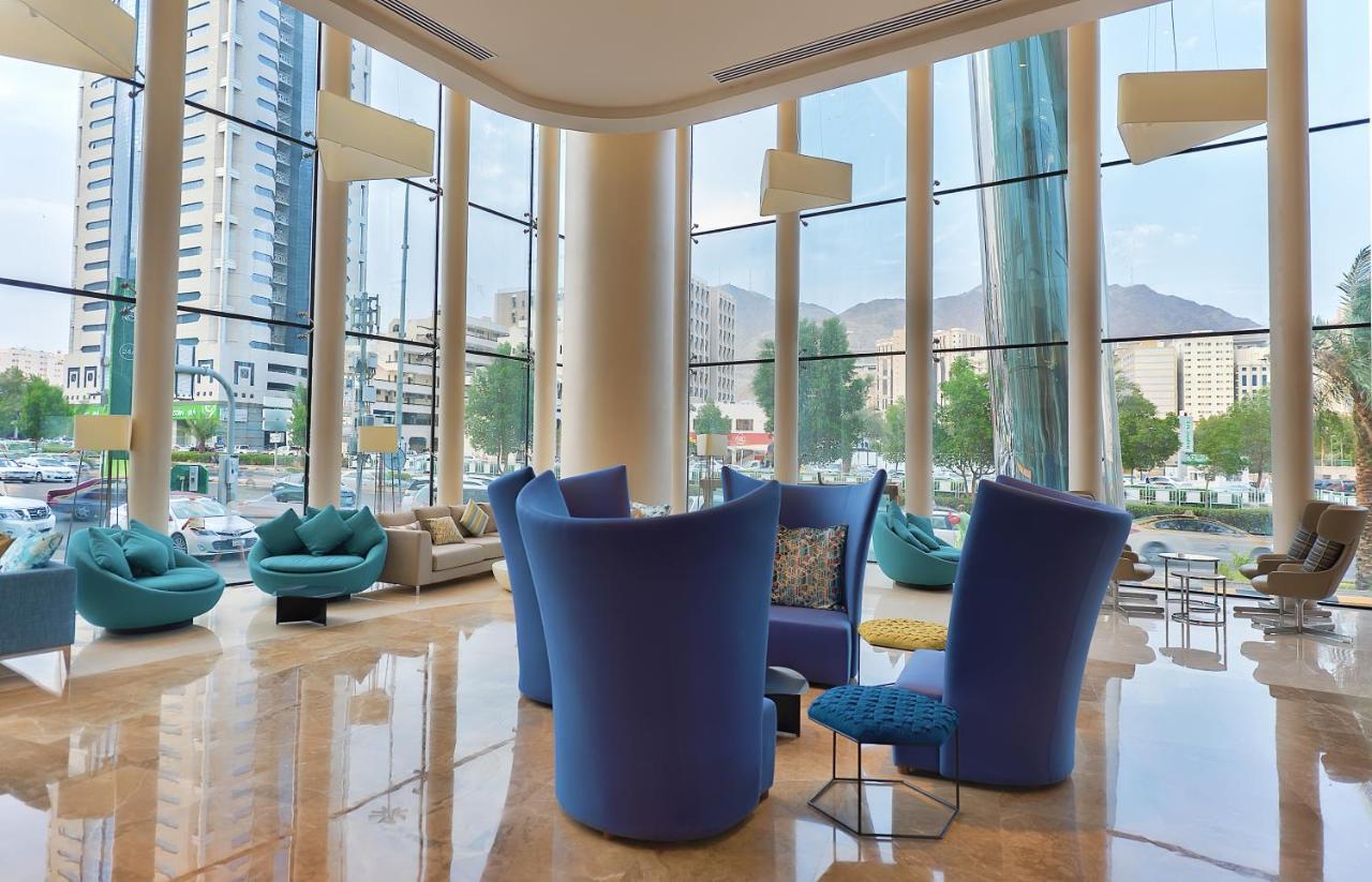 Holiday Suites Al Azizia Μέκκα Εξωτερικό φωτογραφία Lobby