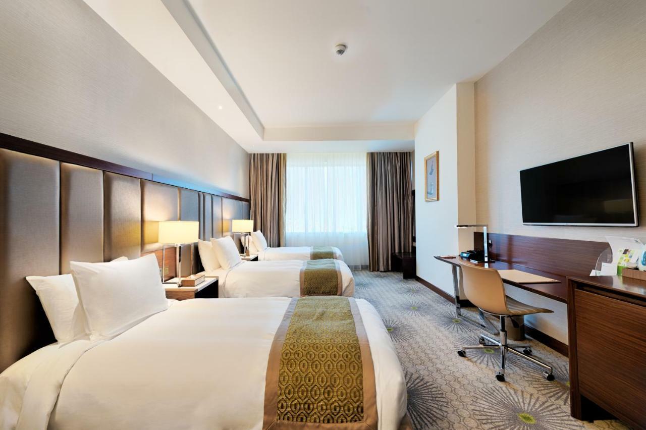 Holiday Suites Al Azizia Μέκκα Εξωτερικό φωτογραφία A room at the hotel